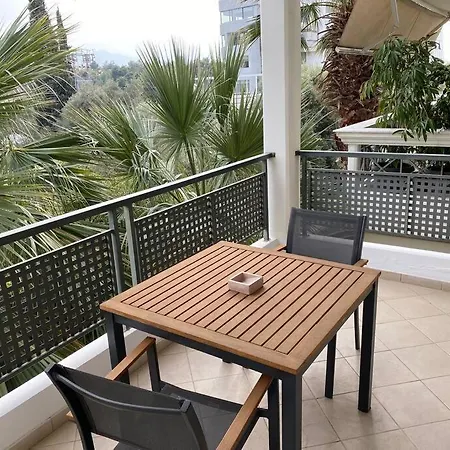 Apartment Cozy With Scenic View *